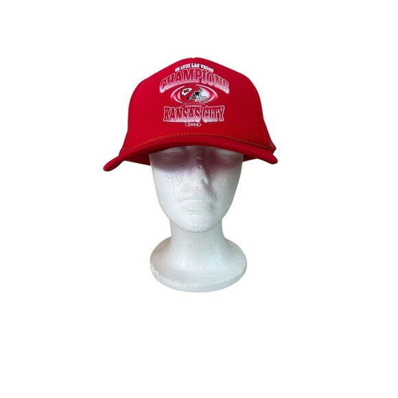 Kansas City Chiefs Super Bowl LVIII 2024 Champions Red Cap Fan Favorite OTTO - Picture 2 of 7